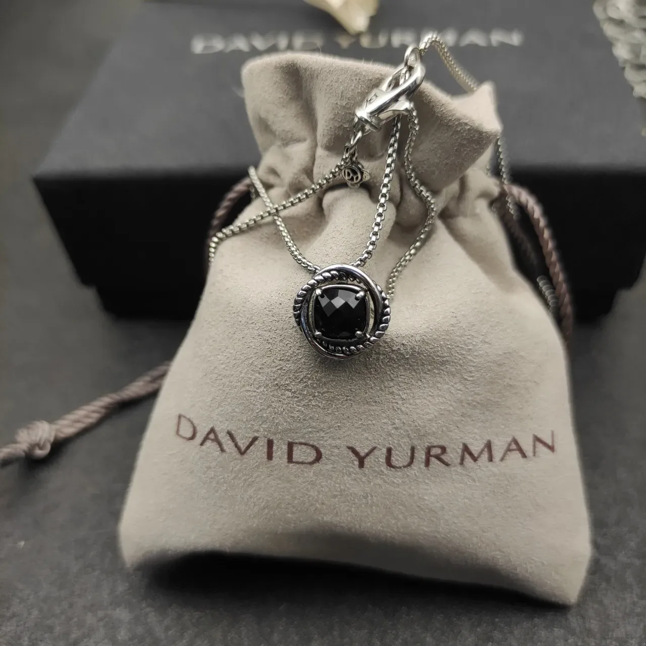 Silver-Toned Rope Bezel Black Faceted Stone Pendant Necklace 3