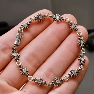 Bracelete de prata com motivo floral transparente links pavé-set pedras centrais
