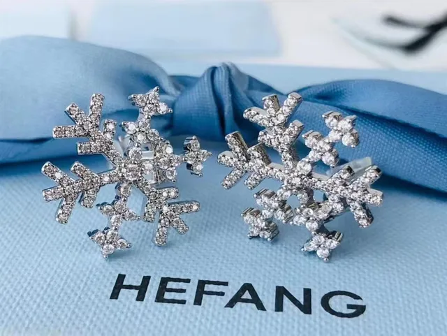 Silver White Snowflake-Shaped Pavé-Set Earrings 6