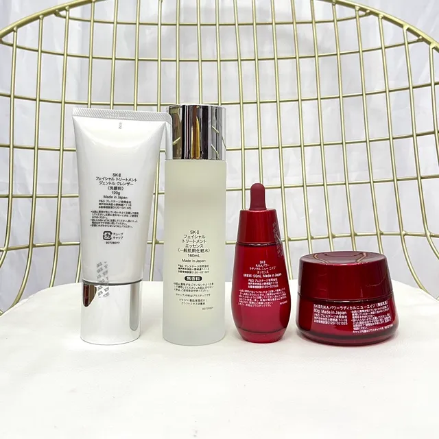 SK-II R.N.A.Power Rojo Blanco Minimalista Lujo Acentuado en Cromo Perfume 2