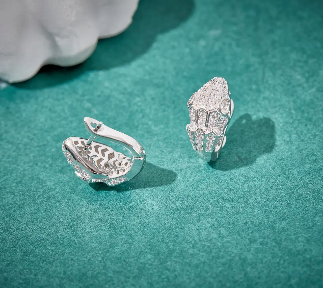 Snake-Head Motif Pavé Diamond and Emerald Earrings 2