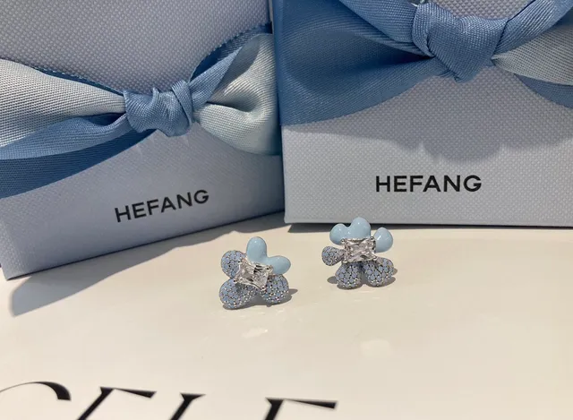 Starfish-Shaped Pavé Light Blue Stone Stud Earrings 5