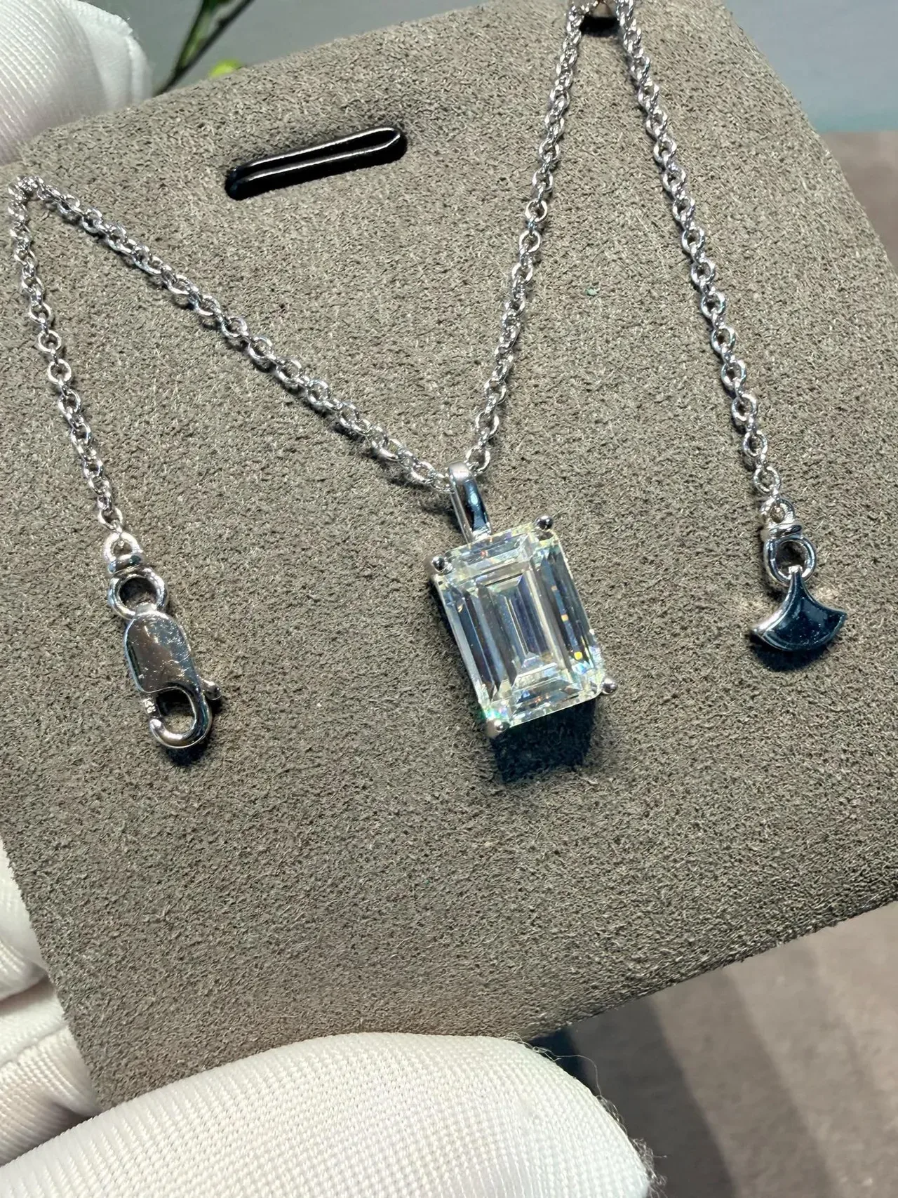 Transparent Silver Emerald-Cut Stone Four-Prong Setting Necklace 5