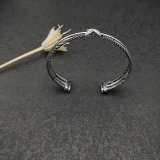 Pulseira de Corde Trançada em Cabo Trenzado com Punho