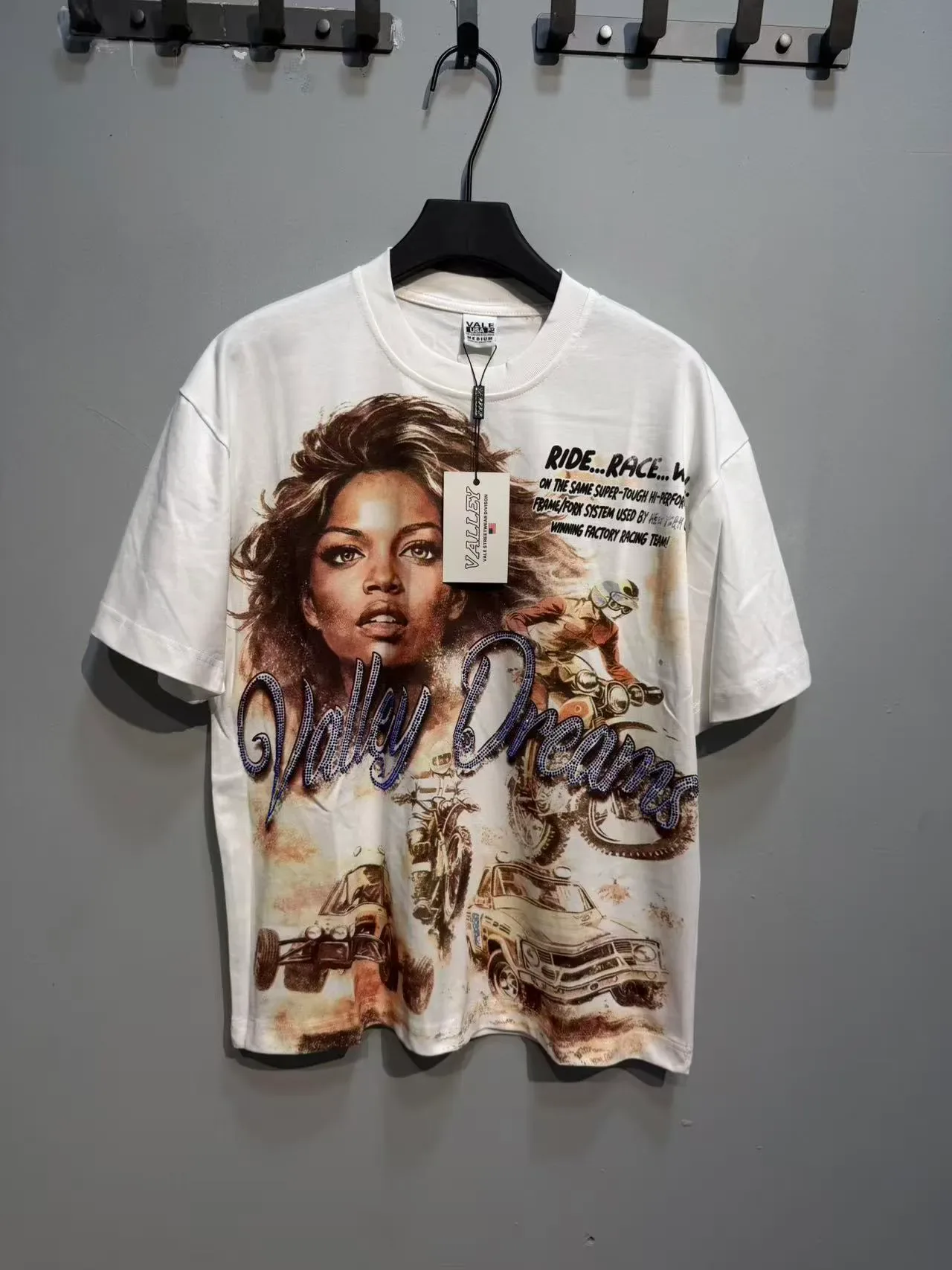 Valley Valley Dreams Graphic Print Rhinestone T-Shirt 5