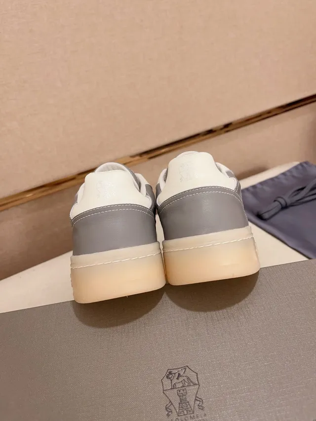 White and Gray Leather-Paneled Low-Top Lifestyle Sneakers 3