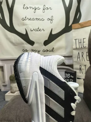 White and Green Lifestyle Sneakers 13