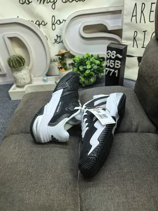 White and Green Lifestyle Sneakers 16
