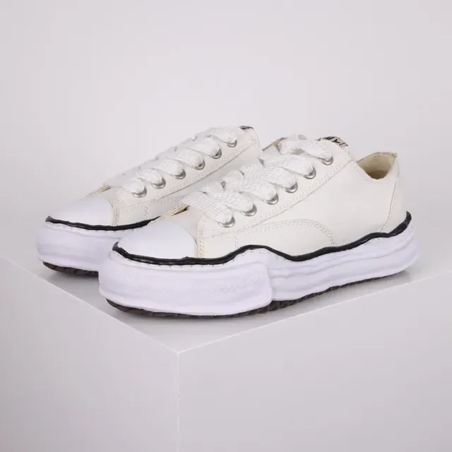 White Black Canvas Upper Sculpted Layered Midsole Sneakers 2