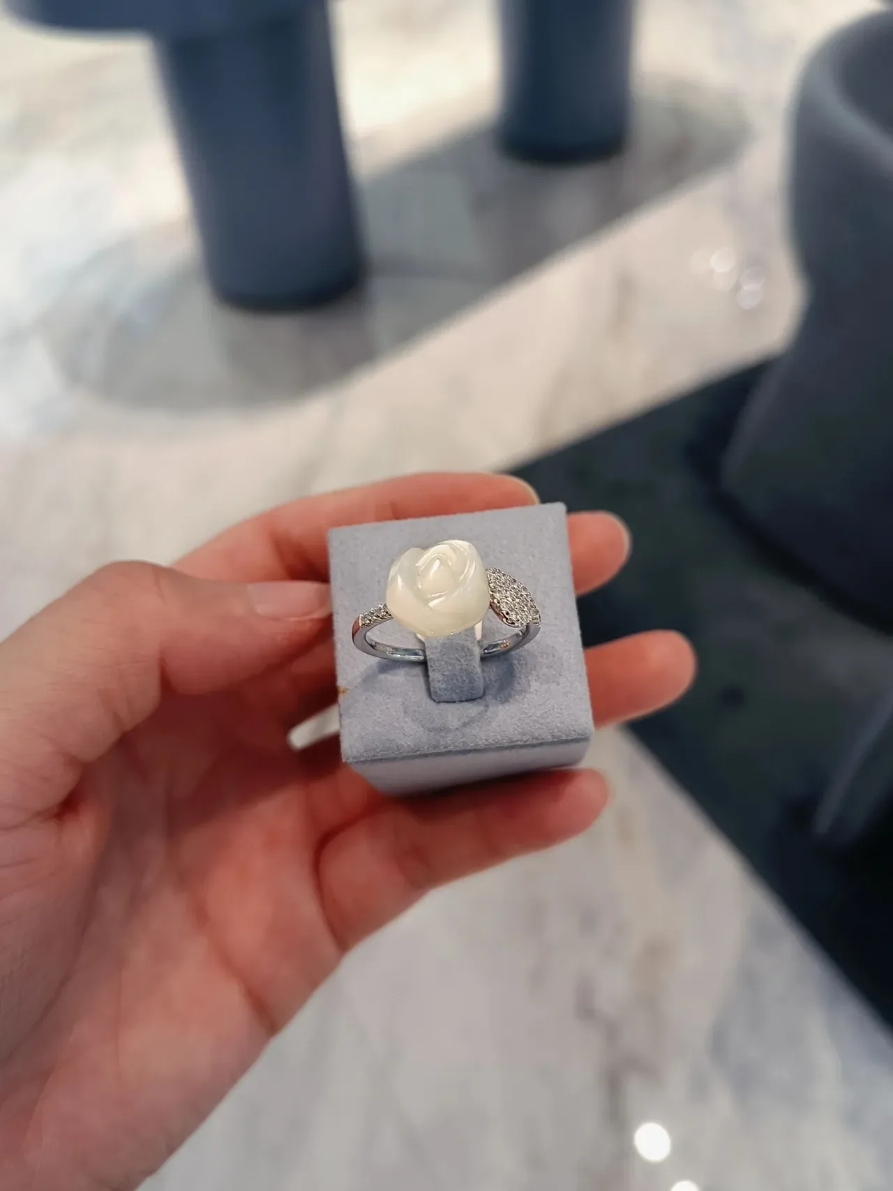 White Carved Rose and Pavé Heart Ring 7