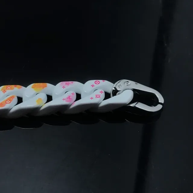 White Enamel-Painted Chunky Curb-Link Bracelet 3