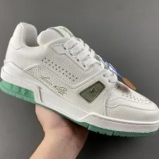 Tênis Lifestyle Brancos Verdes Perfurados com Upper e Sola Contraste Mint