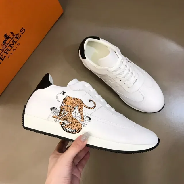 White Leopard Graphic Print Low-Top Sneaker 7