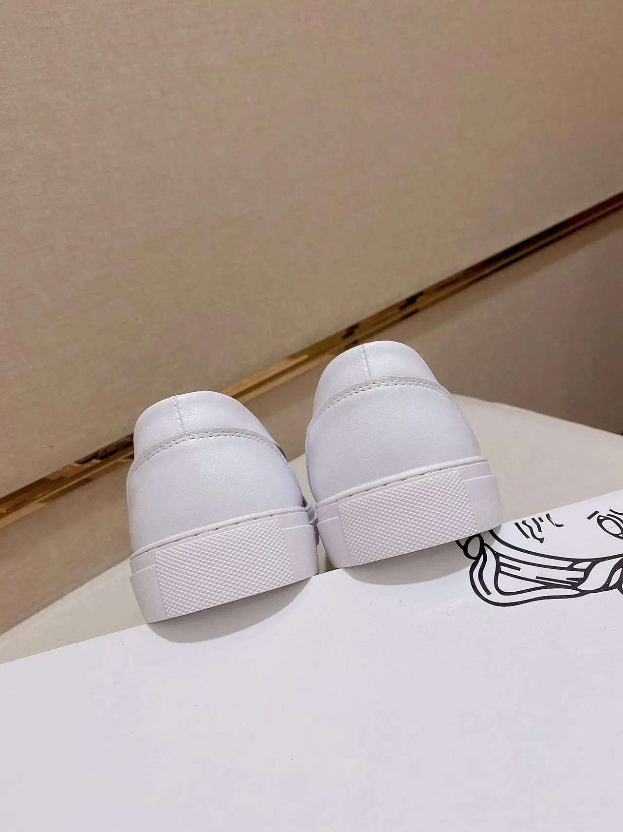 White Navy Slip-On Baroque-Print Fabric Upper Sneakers 3