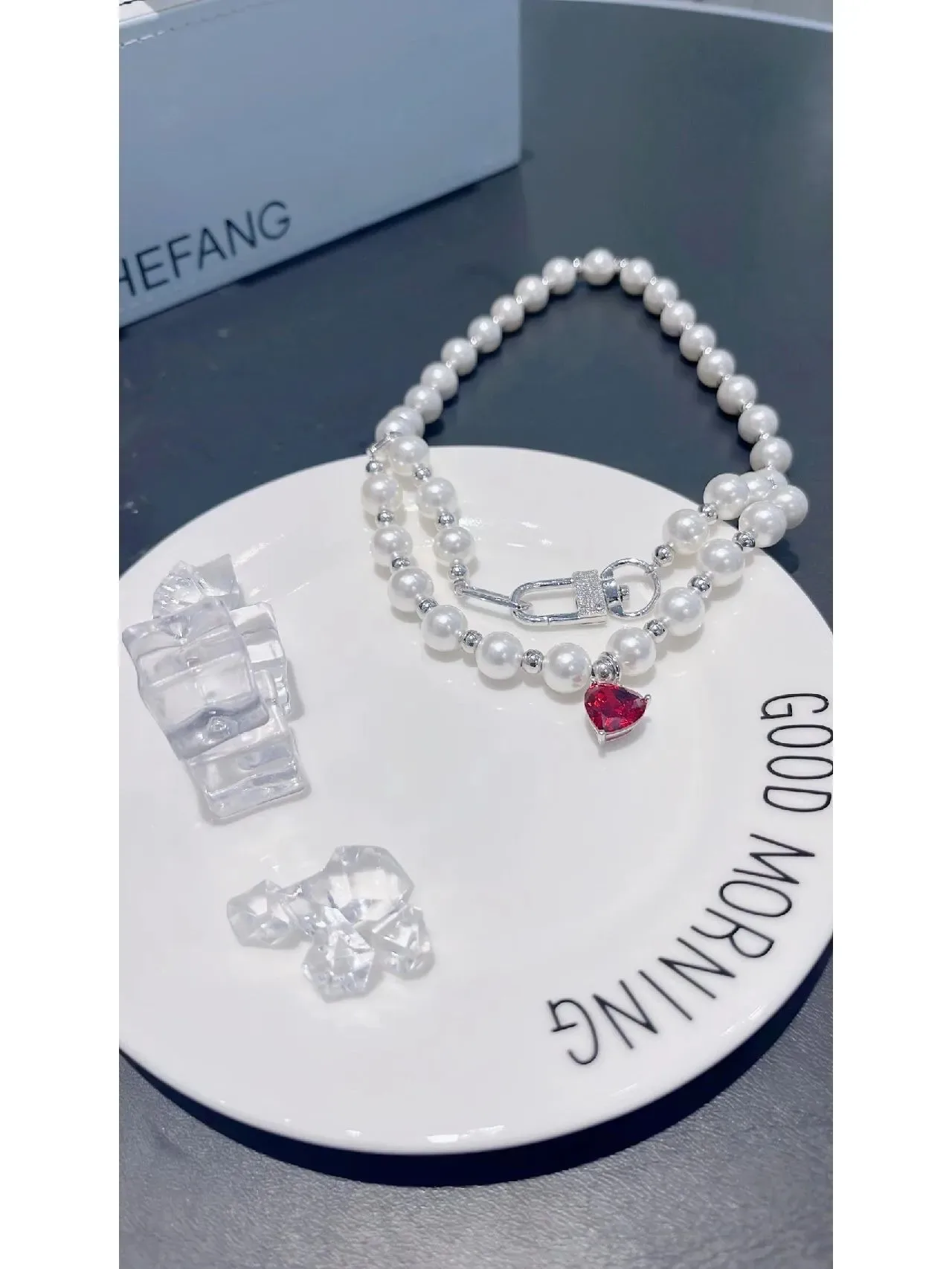White Red Pearl-Beaded Heart-Charm Pendant Bracelet 5