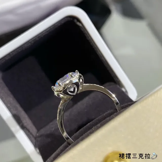 White Silver Halo-Set Round-Cut Center Stone Ring 6