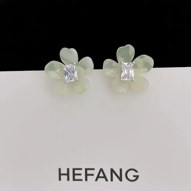 White Transparent Flower-Shaped Translucent Petal Earrings 6