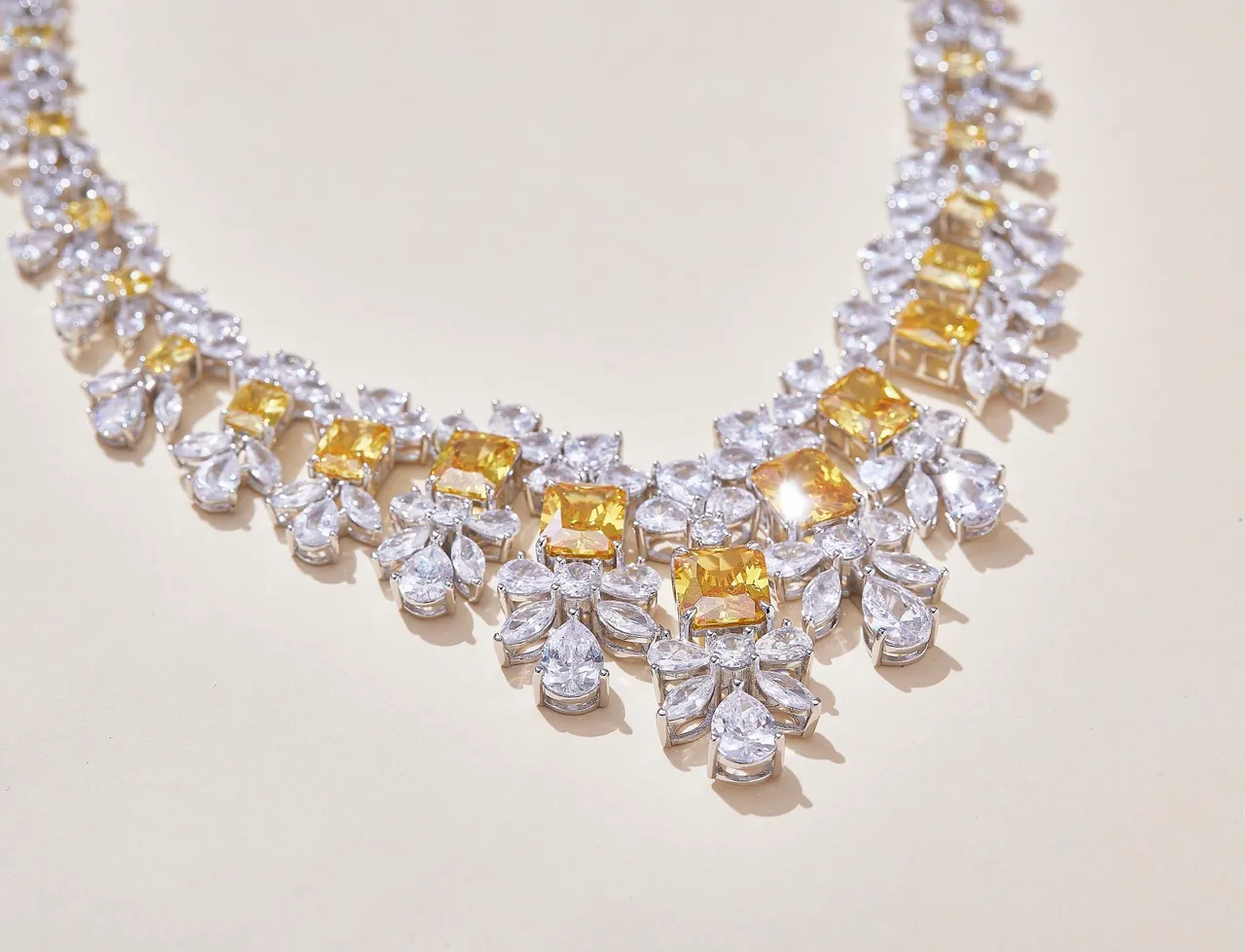 White Yellow Floral Motif Bib-Style Necklace 6
