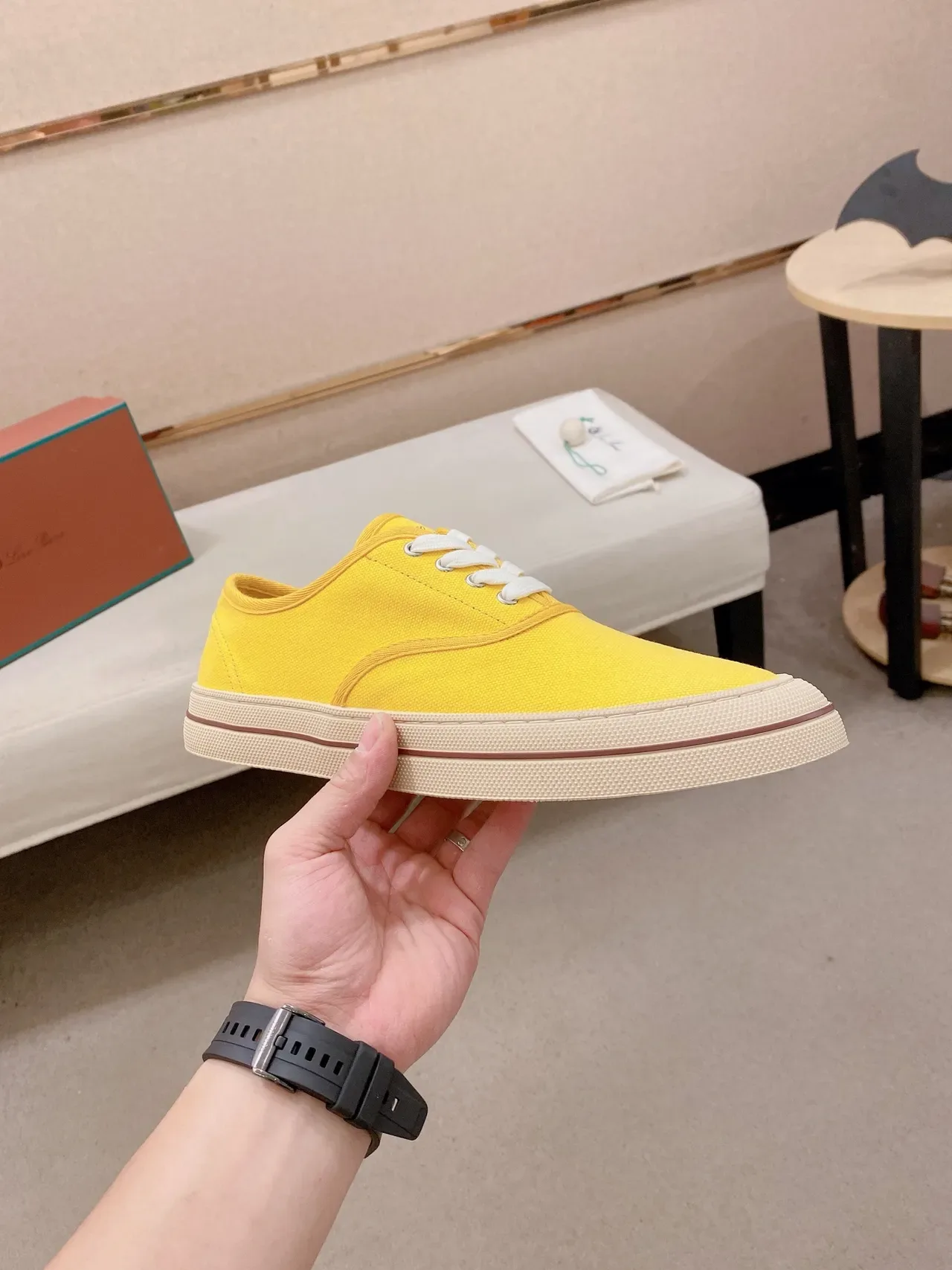 Yellow White Upper Low-Top Silhouette Canvas Shoes 5