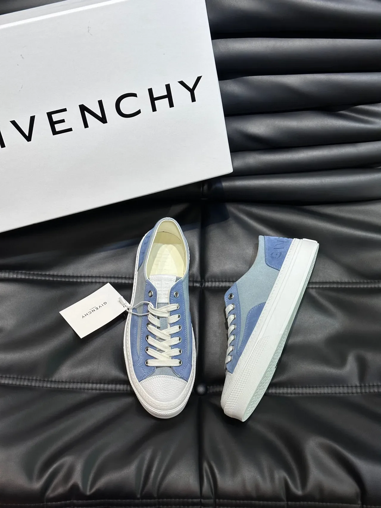 Givenchy Lona y Ante Low-Top Lifestyle Sneakers 3