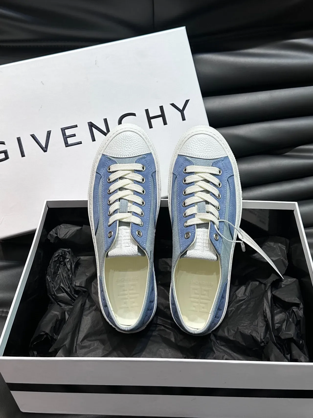 Givenchy Lona y Ante Low-Top Lifestyle Sneakers 5