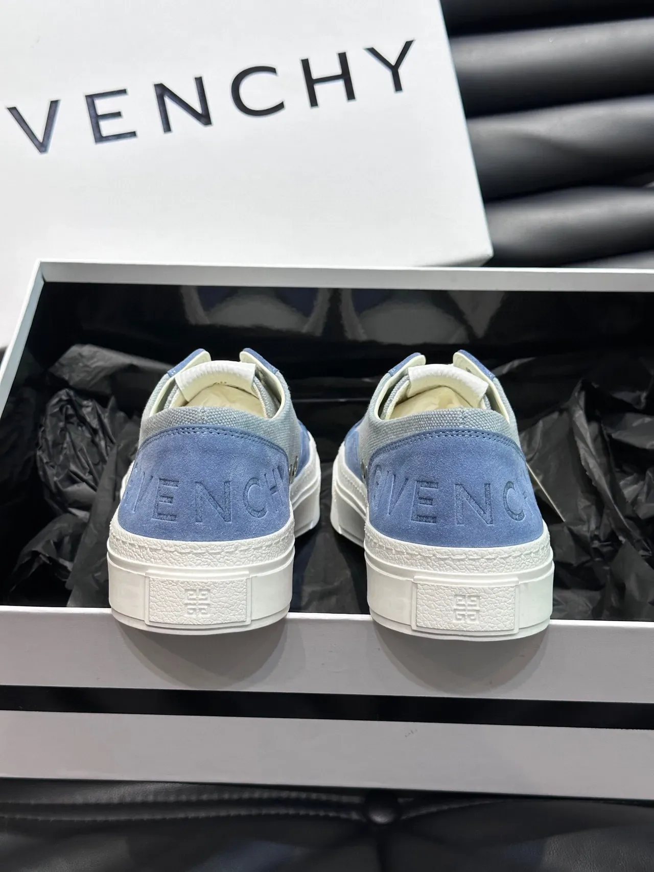 Givenchy Lona y Ante Low-Top Lifestyle Sneakers 8