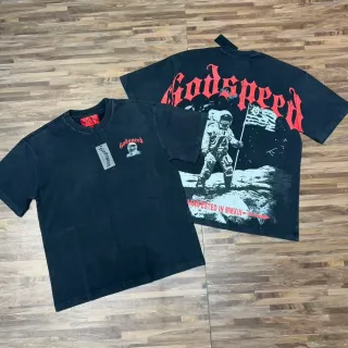 تيشيرت أسود أوفرسايز بطباعة جرافيك Godspeed