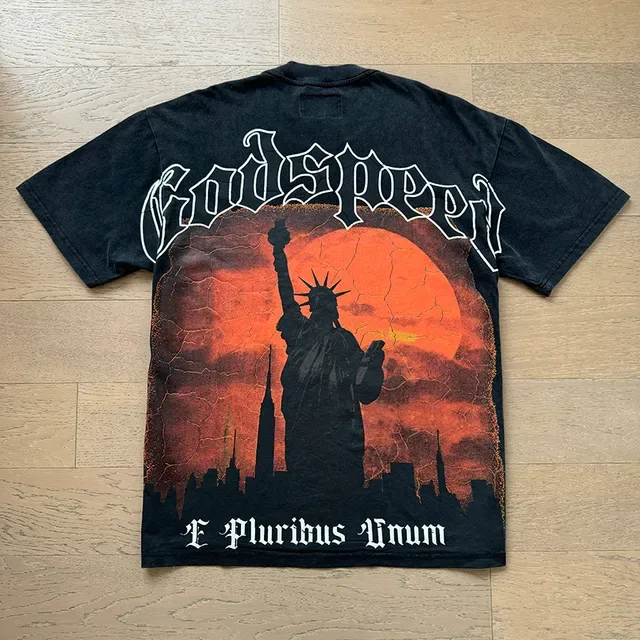 Camiseta oversized con estampado gráfico Godspeed 7