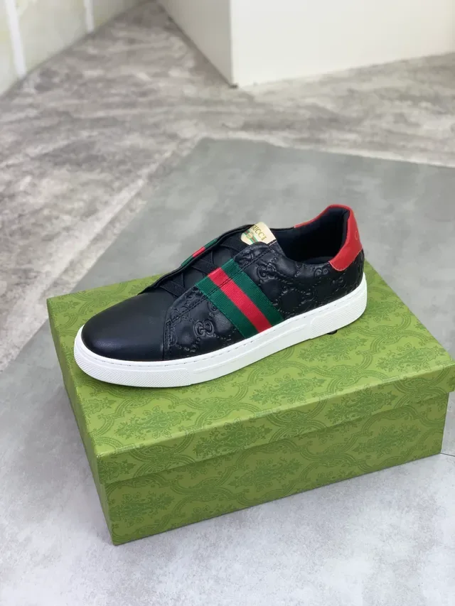 Gucci Ace Black Red Green Web Stripe Lifestyle Sneakers 4
