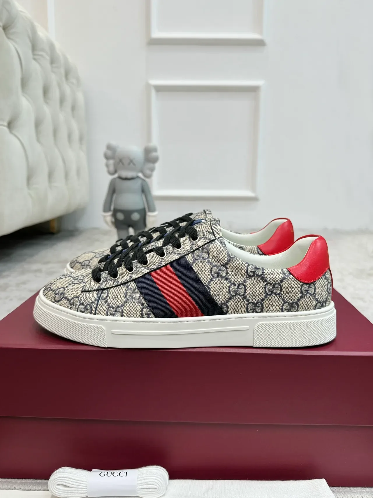 Gucci Ace GG Monogram Web Stripe Beige Red Navy أحذية رياضية أسلوب حياة 4