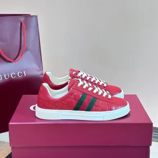 Gucci Ace حذاء رياضي أسلوب حياة جلد أحمر بشريط ويب
