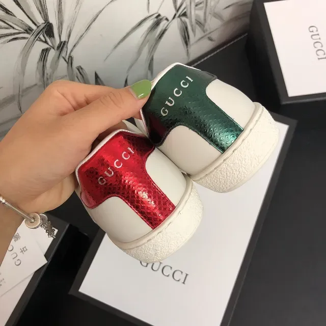 Gucci Ace Blanc Vert Rouge Rayures Web Broderie Abeille Sneakers Lifestyle 3