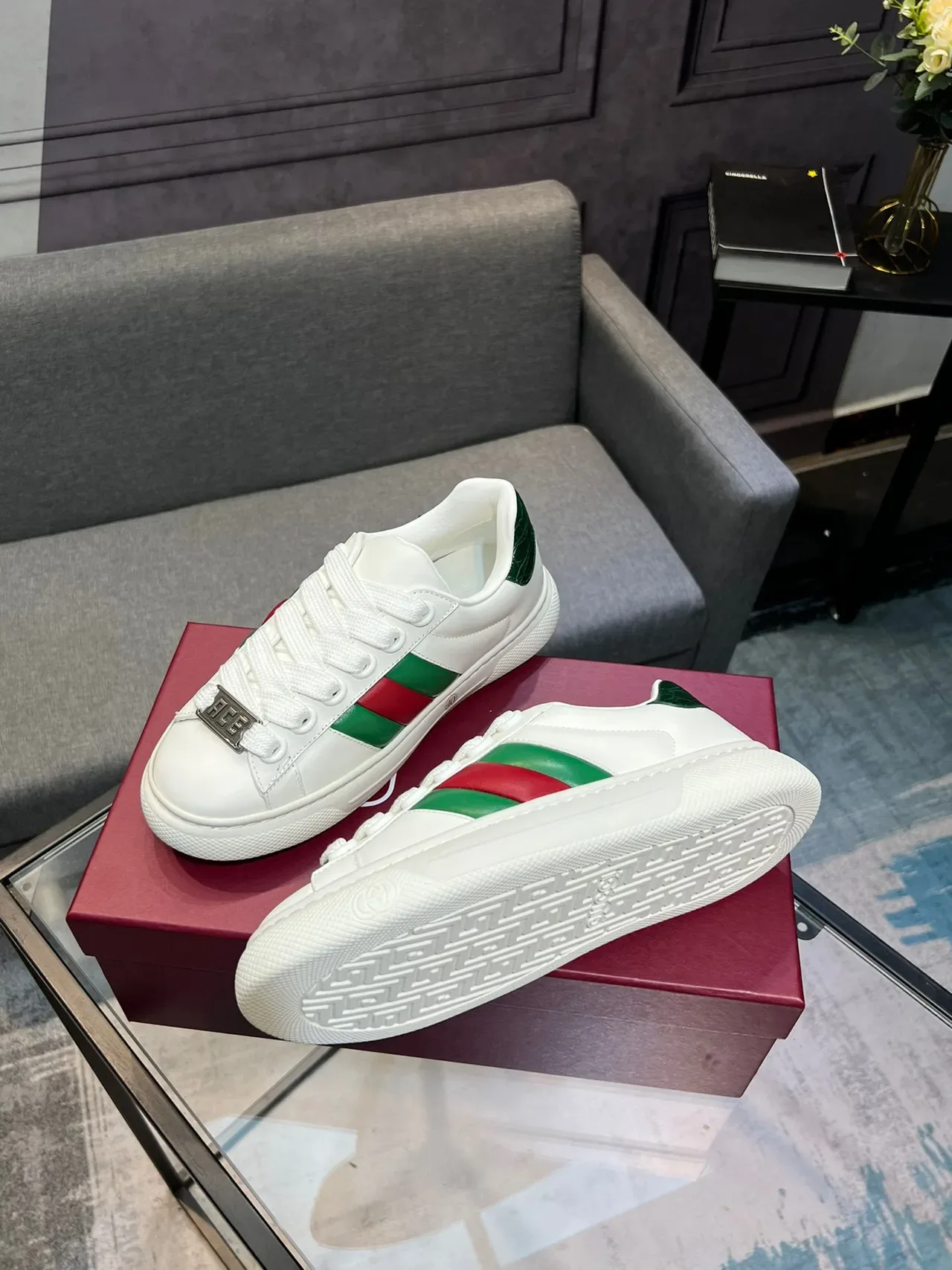 Tênis Gucci Ace Lifestyle Brancos Vermelhos Verdes com Listra Web 2