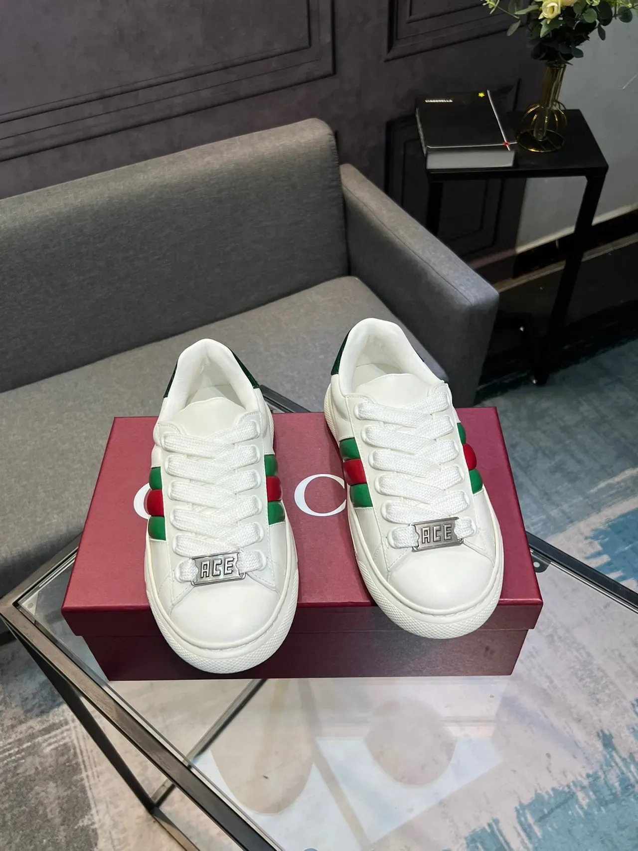 Tênis Gucci Ace Lifestyle Brancos Vermelhos Verdes com Listra Web 8