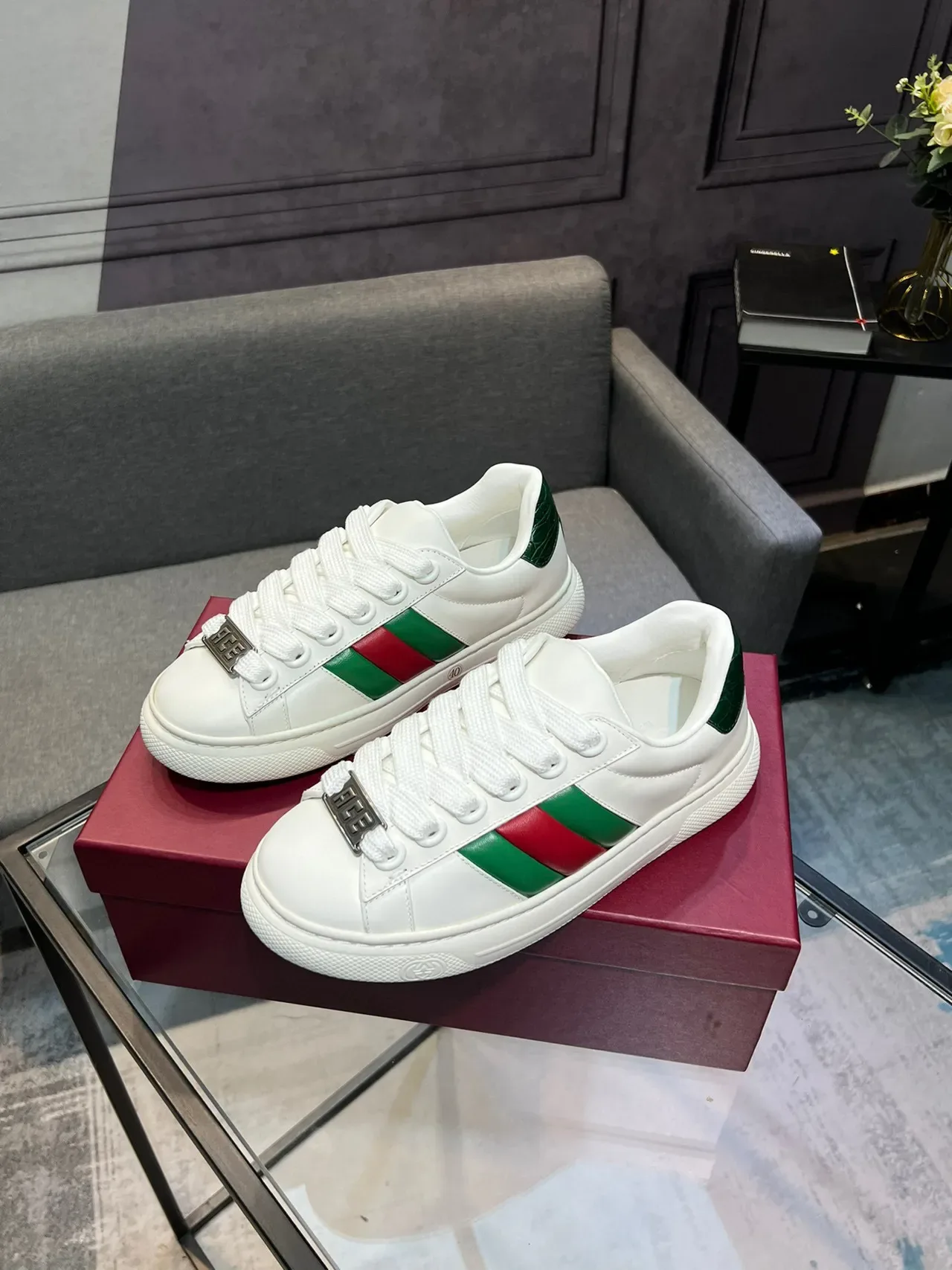 Tênis Gucci Ace Lifestyle Brancos Vermelhos Verdes com Listra Web 9