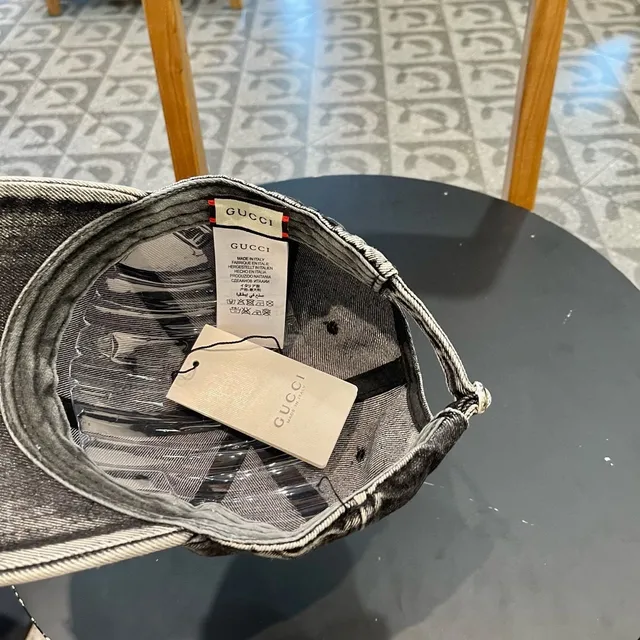 Gucci Casquette de béisbol de denim avec lavage acide 9