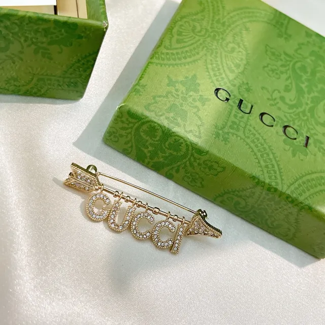 Gucci Arrow Crystal Brooch Houndstooth Blazer 9