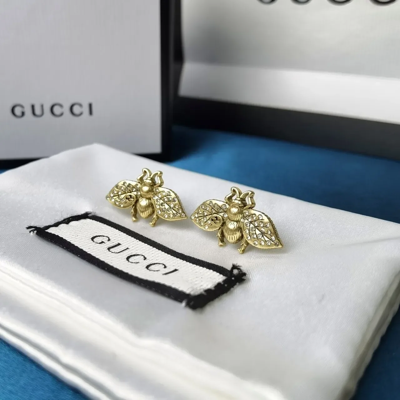 Gucci Bee Crystal-Embellished Gold-Tone Earrings 6