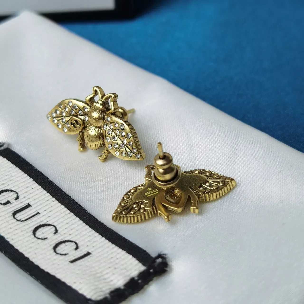 Gucci Bee Crystal-Embellished Gold-Tone Earrings 8