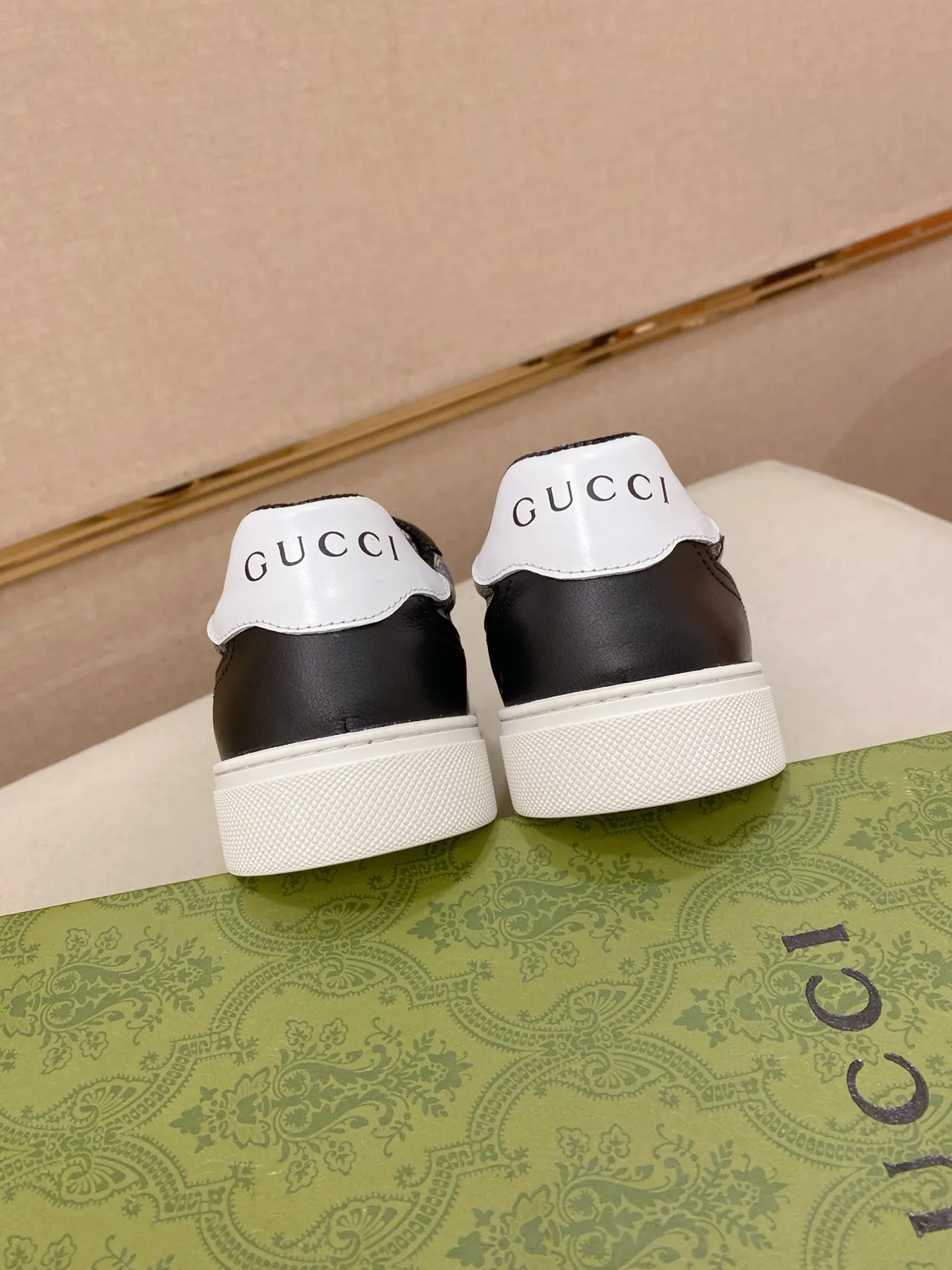 Gucci Beige Black GG Monogram Canvas Leather Overlays Lifestyle Sneakers 3