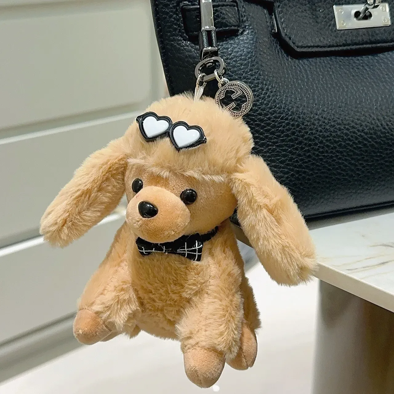 Gucci Beige Black Plush Dog Silhouette Heart-Shaped Sunglasses Crossbody Bag 5