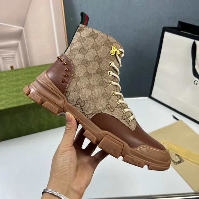 Gucci Bottes de travail GG Monogram toile beige marron avec accents en cuir 4
