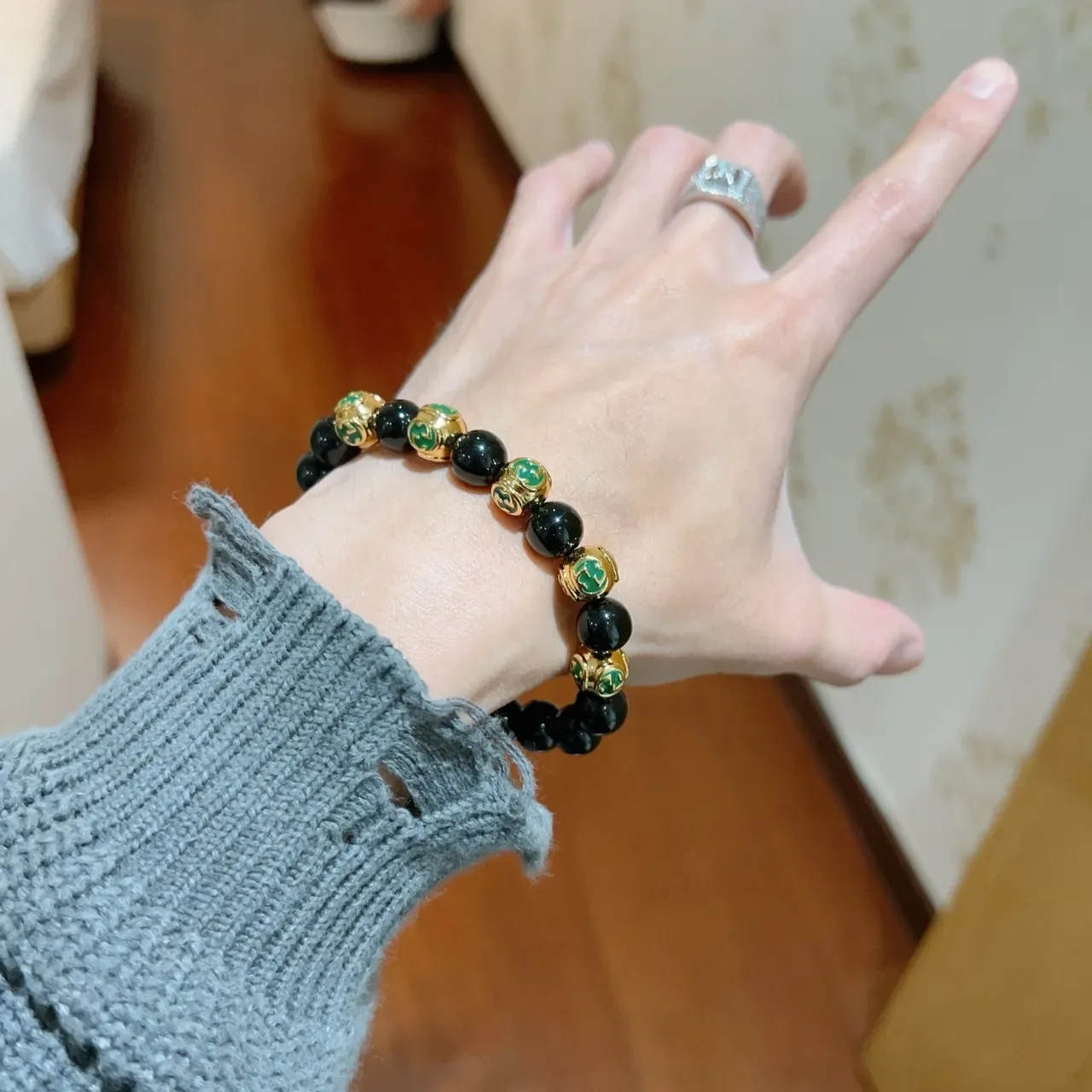 Gucci Black Gold Beaded Spherical Bracelet 4
