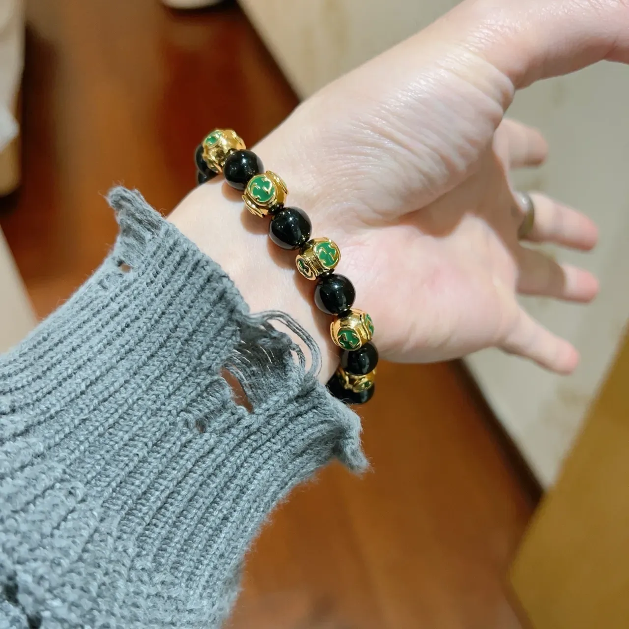 Gucci Black Gold Beaded Spherical Bracelet 7