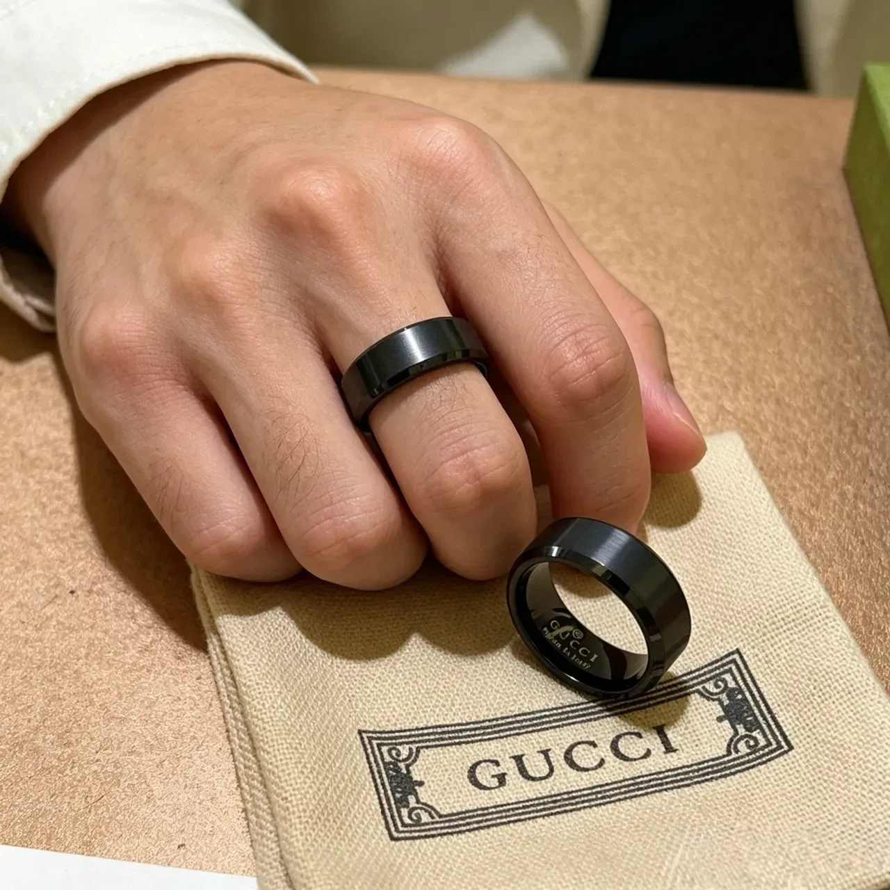Gucci Black Matte Polished Beveled Ring 6