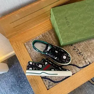 Gucci Black Multicolor Printed Floral-Letter Upper Web Stripe Detail Lifestyle Sneakers