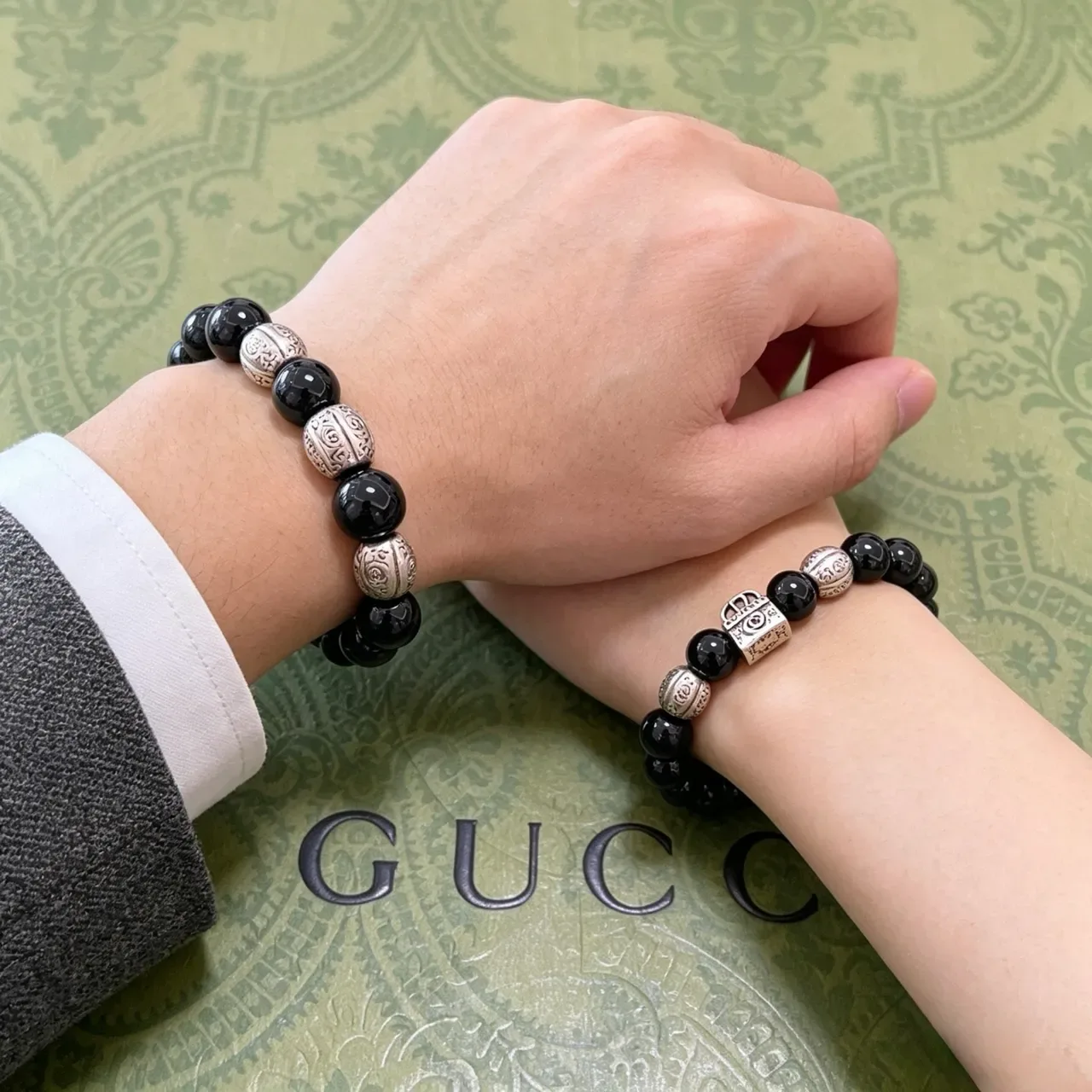 Gucci Black Silver Beaded Glossy Agate-Like Bracelet 3