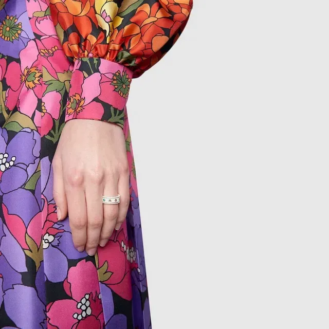 Gucci Black White Enamel Band Star Motif Ring 2