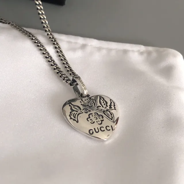 Gucci Pendentif Coeur Cécité pour l'Amour 4