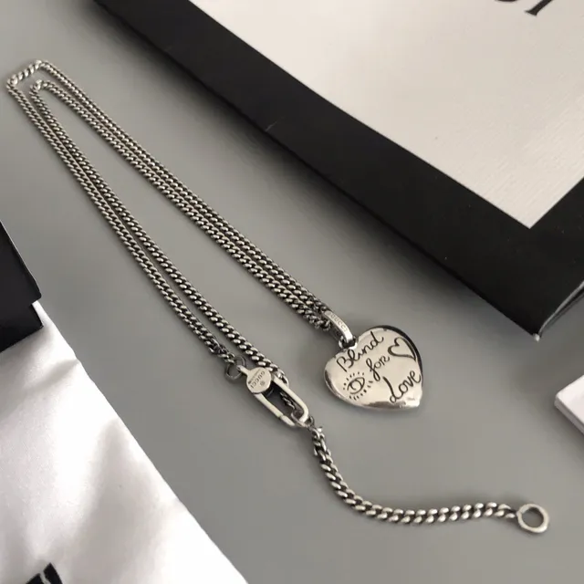 Gucci Pendentif Coeur Cécité pour l'Amour 8